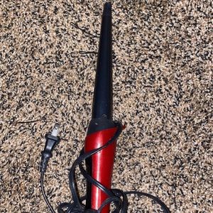 Revlon curling wand.